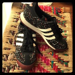 Limited Edition! Adidas splatter paint Samoa